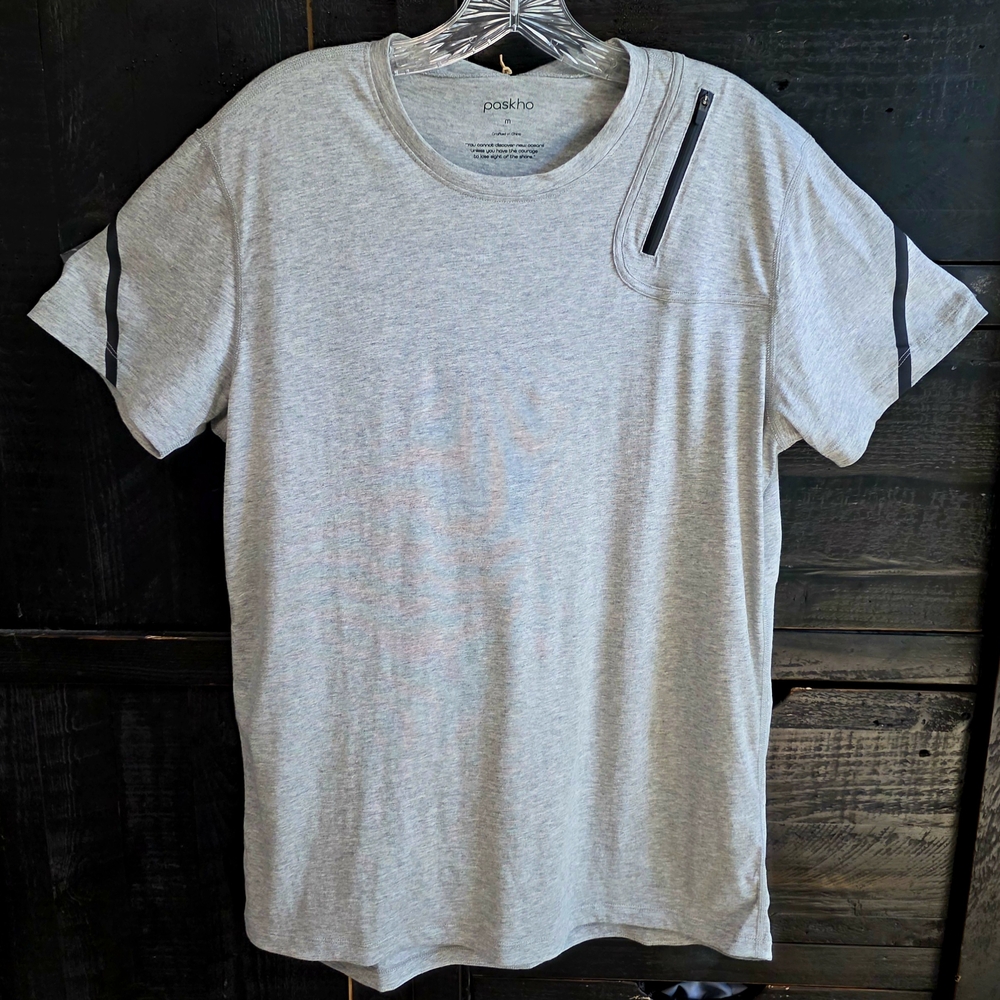PASKHO HEATHER GRAY MEN'S T-SHIRT WITH SLEEK SHOULDER POCKET (M) - BRAND NEW!